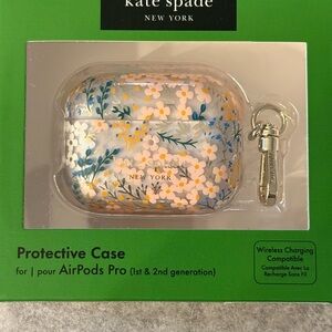 kate spade Daisy Floral AirPods Pro Case